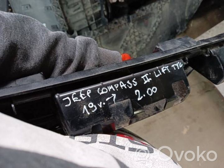 Jeep Compass Takapuskurin poikittaistuki 53436236