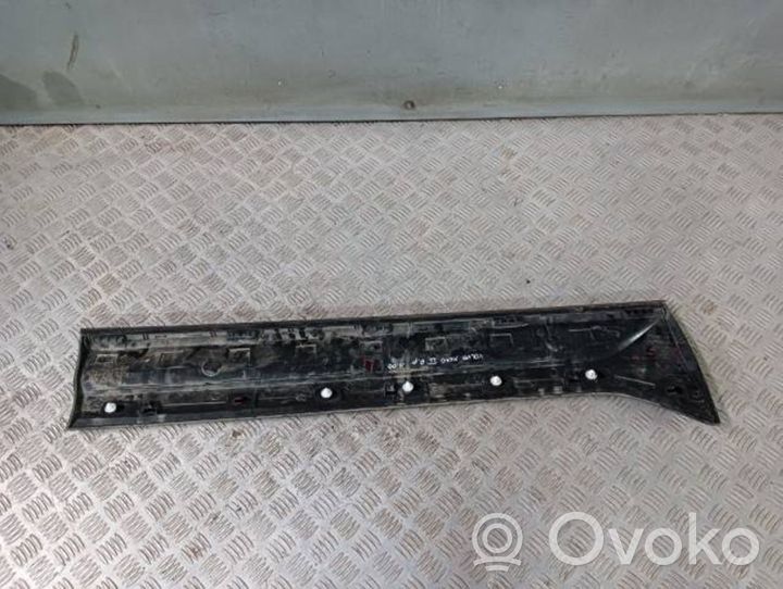 Volvo XC40 Rivestimento della portiera anteriore (modanatura) 31448317