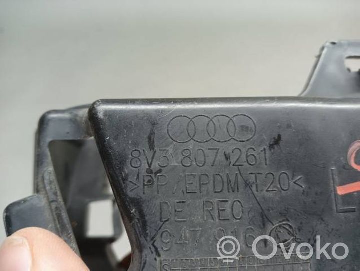 Audi A3 S3 8V Zaślepka / Osłona haka holowniczego przednia 8V3807261