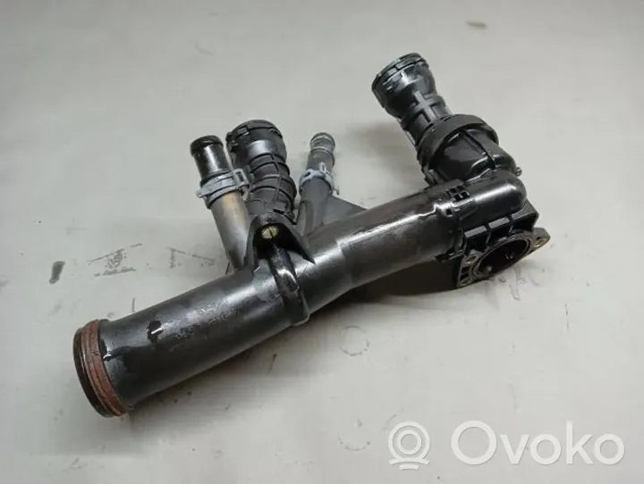 Skoda Octavia Mk3 (5E) Moottorin vesijäähdytyksen putki/letku 04L121071E