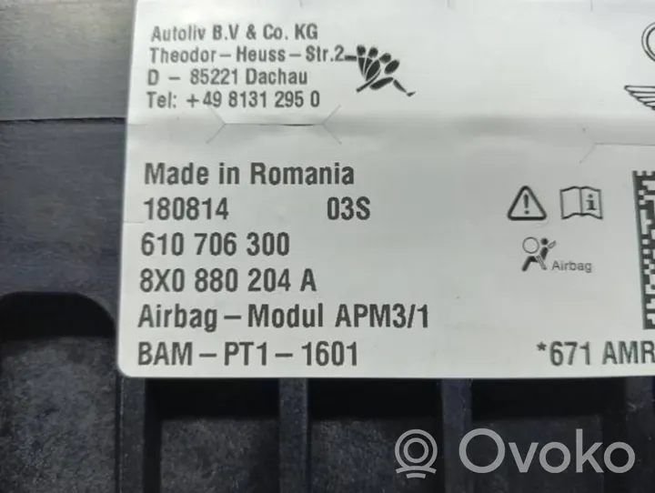 Audi A1 Keleivio oro pagalvė 8X0880204A