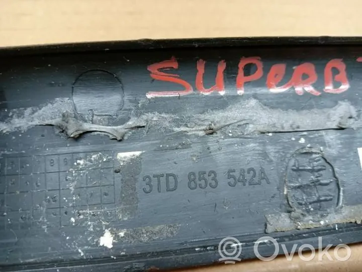 Skoda Superb B6 (3T) Takaoven kynnyksen suojalista 3TD853542A