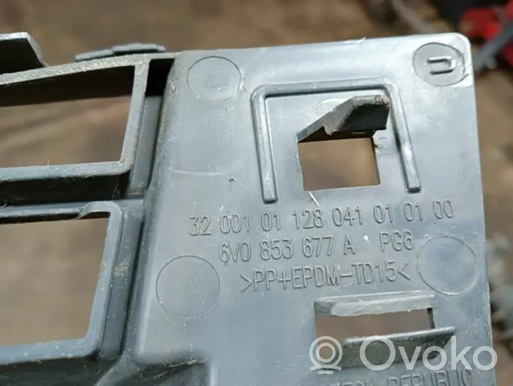 Skoda Fabia Mk3 (NJ) Atrapa chłodnicy / Grill 6V0853677A