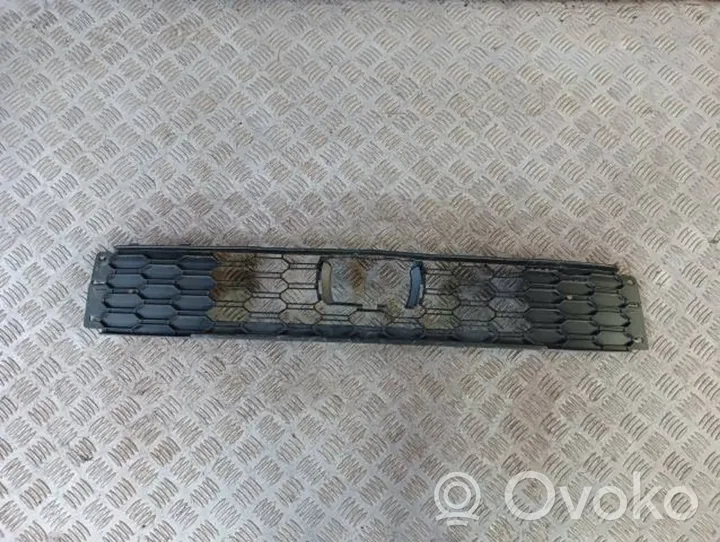 Skoda Fabia Mk3 (NJ) Grille inférieure de pare-chocs avant 6V0853677G