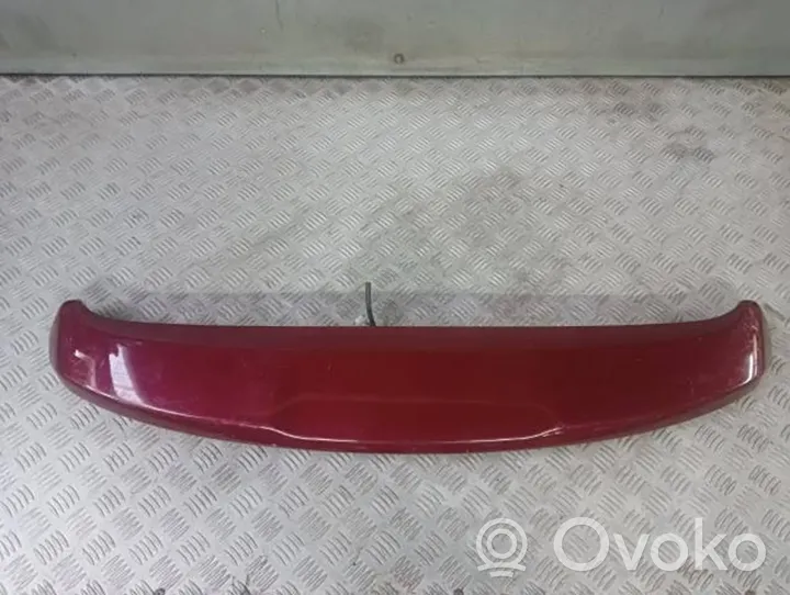 SsangYong Tivoli Spoiler tylnej szyby klapy bagażnika 