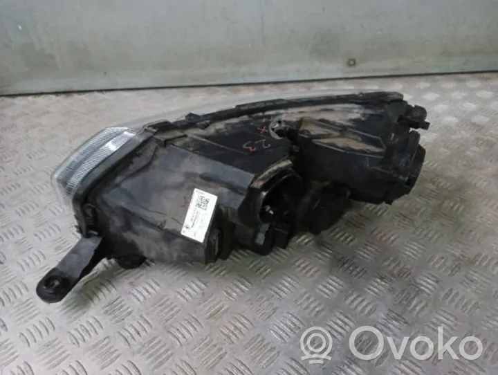 Skoda Rapid (NH) Phare frontale 5JB941016A