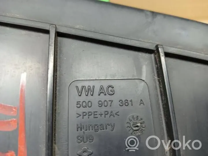 Volkswagen Golf VII Saugiklių dėžė (komplektas) 5Q0907361A