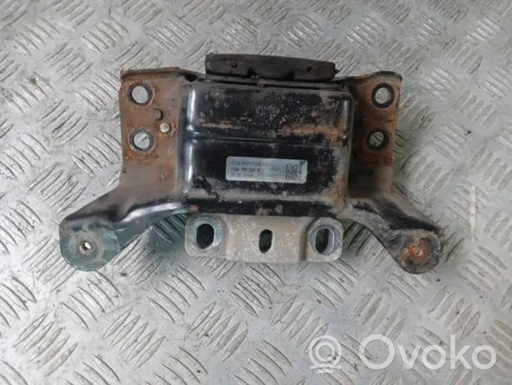 Volkswagen Golf VII Engine mount bracket 5Q0199555R