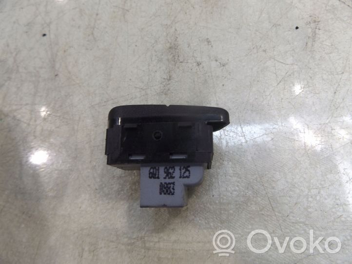 Volkswagen Polo Central locking switch button 