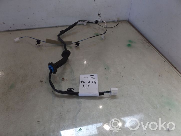 Suzuki Ignis Cableado de puerta trasera 