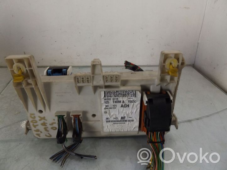 Ford Focus C-MAX Fuse module 3M5T14A073BF