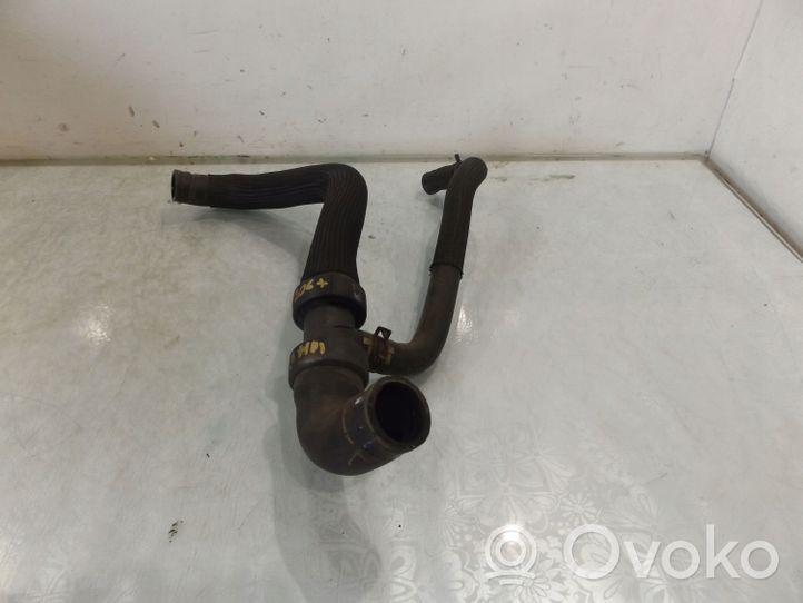 Peugeot 206+ Tuyau de liquide de refroidissement moteur 