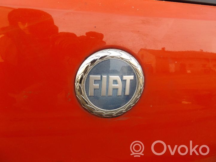 Fiat Grande Punto Tylna klapa bagażnika 