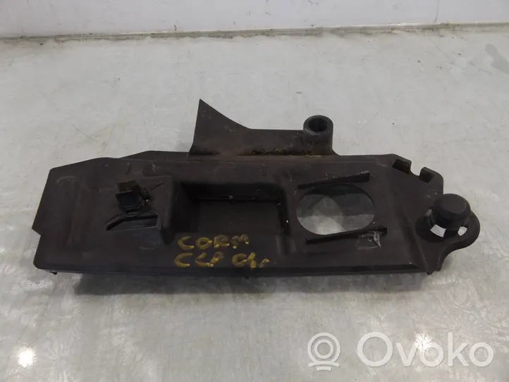 Opel Corsa C Uchwyt / Mocowanie zderzaka przedniego 13120856