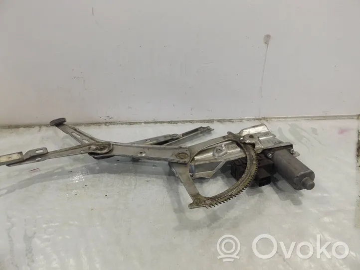 Opel Astra H Front door window regulator with motor 