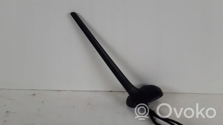 Fiat 500E Radion antenni 