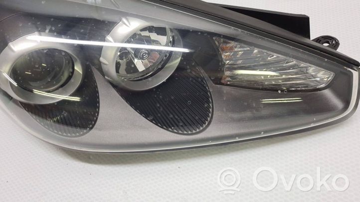 Hyundai Tiburon Headlight/headlamp 92102-2CXXX