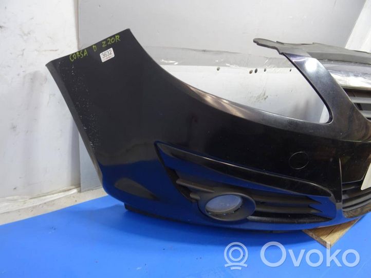 Opel Corsa D Zderzak przedni 13273522