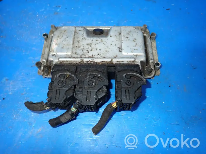 Citroen Berlingo Calculateur moteur ECU 0261207686