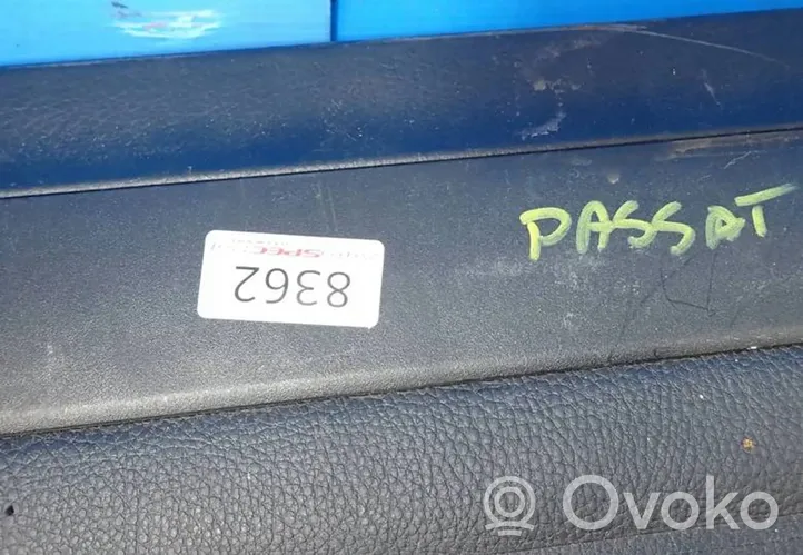 Volkswagen PASSAT B7 Užuolaida (štorkė) 3AF867871