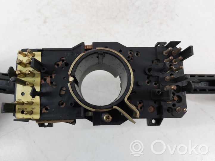 Audi 80 90 S2 B4 Interrupteur / bouton multifonctionnel 04210102