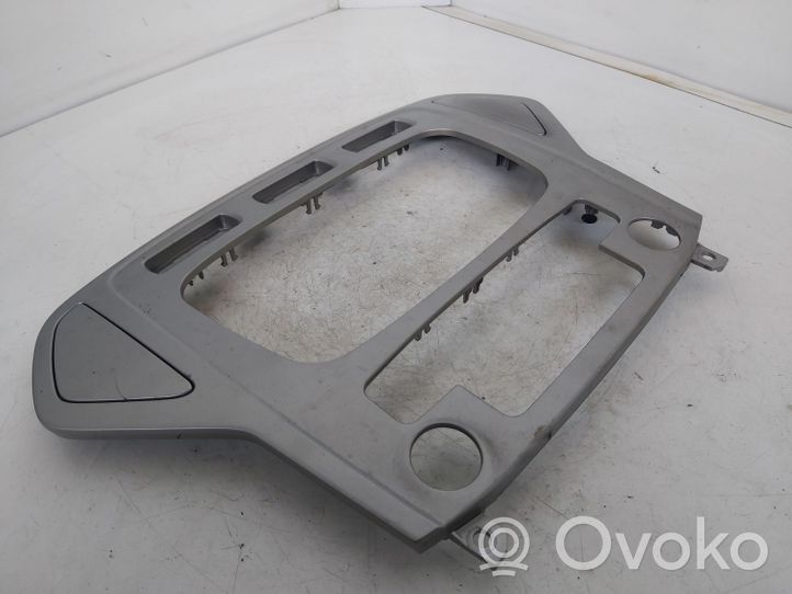 Ford Mondeo MK IV Rivestimento del pannello 