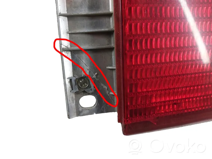 Volkswagen Sharan Lampy tylnej klapy bagażnika 7M3945111A