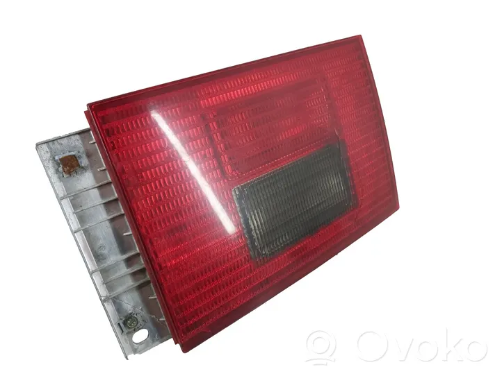 Volkswagen Sharan Lampy tylnej klapy bagażnika 7M3945111A