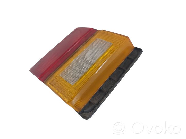 Audi 100 S4 C4 Lampy tylnej klapy bagażnika 443945226