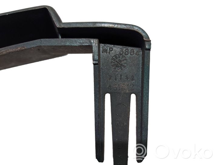 Volvo 440 Modanatura separatore del paraurti anteriore 71142