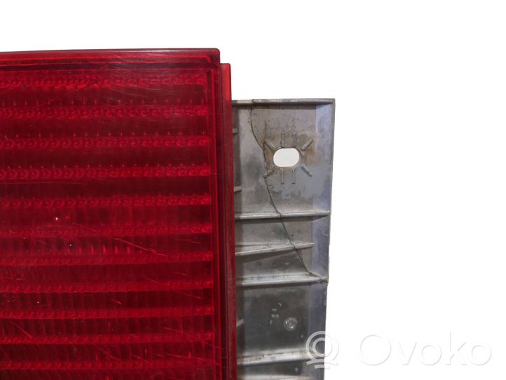 Volkswagen Sharan Lampy tylnej klapy bagażnika 964540