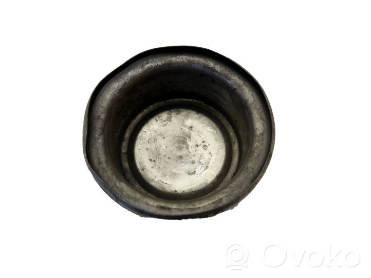 BMW 5 E28 Original wheel cap 