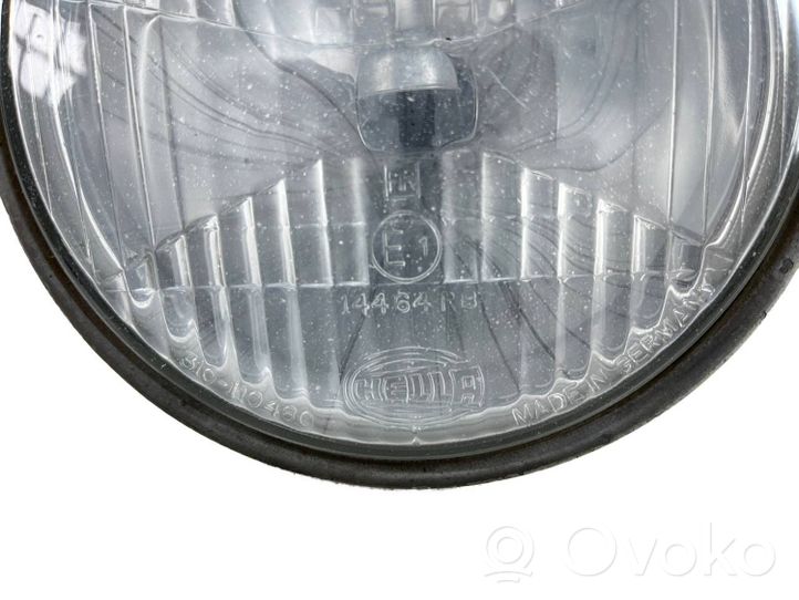 BMW 5 E28 Lampa przednia 310110480