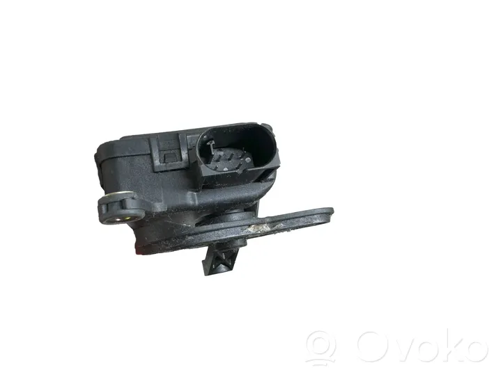 Audi A6 S6 C5 4B Moteur / actionneur de volet de climatisation 4B1820511C