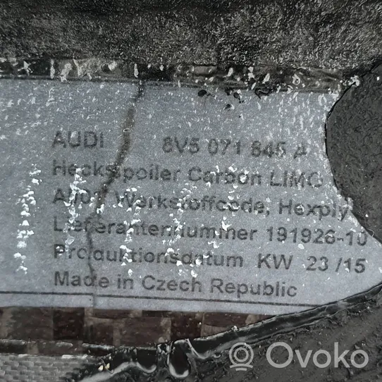 Audi RS3 Takaluukun/tavaratilan spoileri 8V5071845A