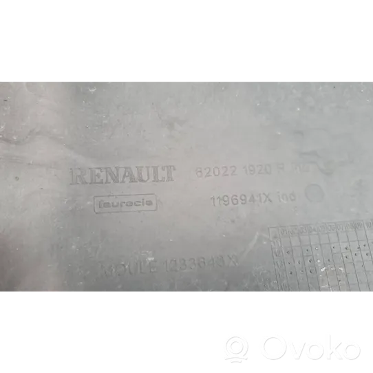 Renault Clio IV Zderzak przedni 620221920R
