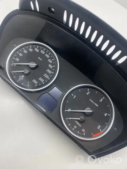 BMW 5 E60 E61 Speedometer (instrument cluster) 62119177261