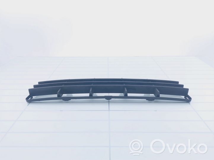 Volvo V50 Front grill 30657006