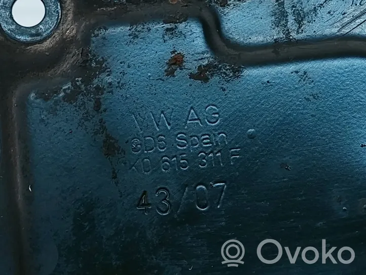 Volkswagen Golf IV Plaque de protection anti-poussière du disque de frein avant 