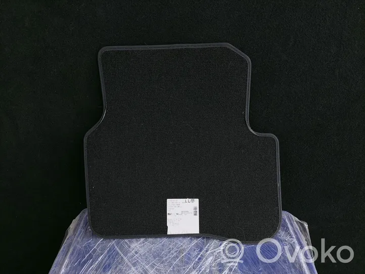 Volkswagen PASSAT B6 Second row seat mat 