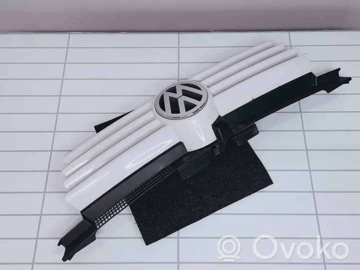 Volkswagen Bora Grille calandre supérieure de pare-chocs avant 