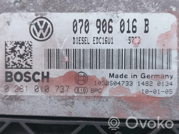 Volkswagen Phaeton Moottorin ohjainlaite/moduuli 0281010737