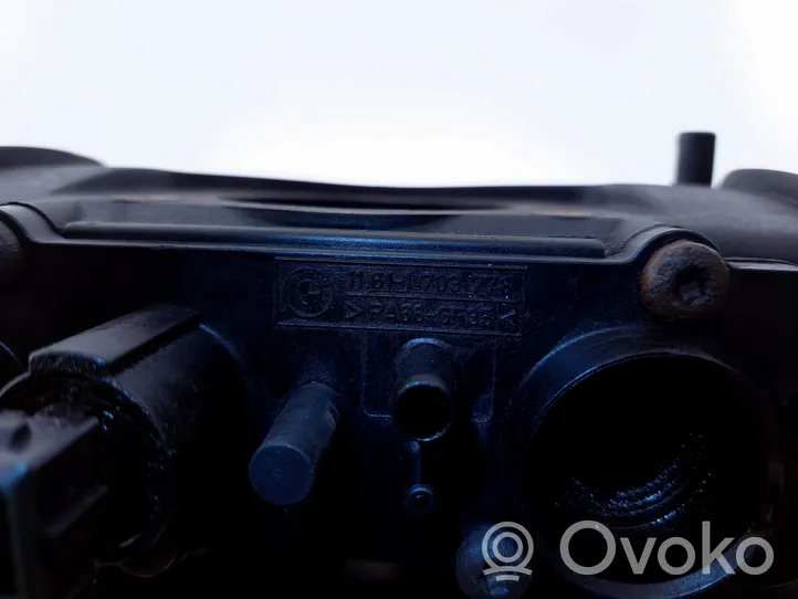 BMW 5 E39 Kolektor ssący 