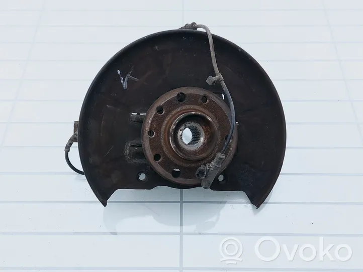 Opel Meriva B Fusée d'essieu de moyeu de la roue avant 132620