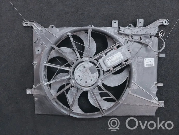 Volvo V70 Elektrinis radiatorių ventiliatorius 0130303909