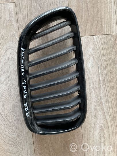 BMW 2 F45 Maskownica / Grill / Atrapa górna chłodnicy 7295524