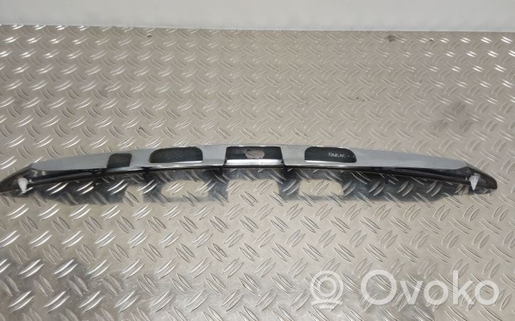 Toyota Yaris Bagāžnieka numura zīmes apgaismojuma līste 768010D190