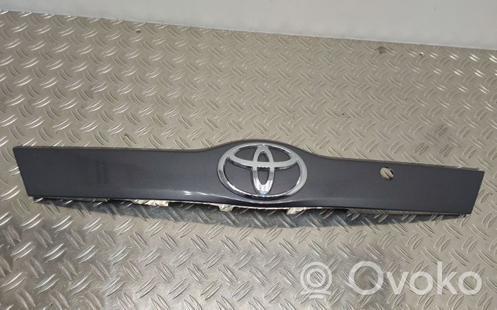Toyota Verso-S Barra luminosa targa del portellone del bagagliaio 7680152200