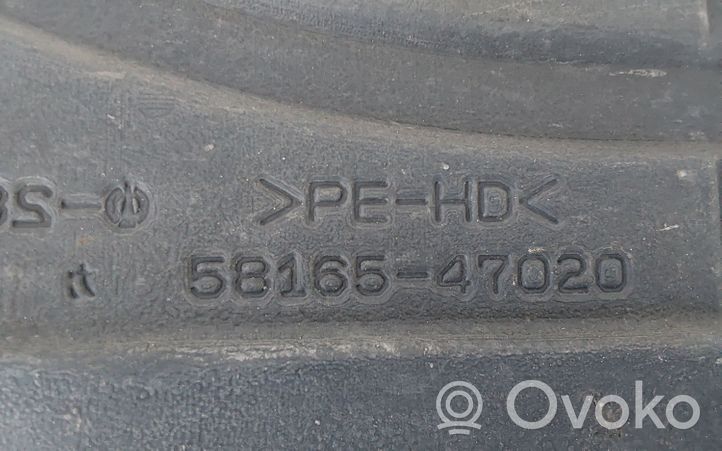 Toyota Prius+ (ZVW40) Osłona środkowa podwozia 5816547020