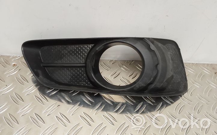 Toyota Corolla Verso AR10 Grille antibrouillard avant 521270F040